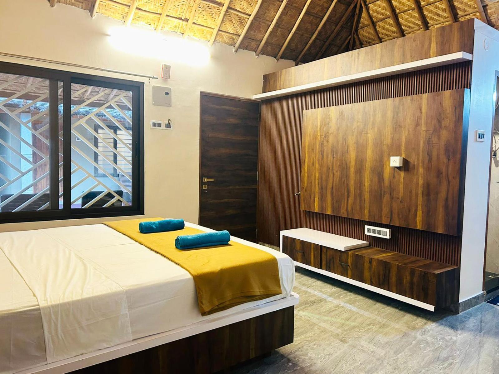 Hampi Village Resort & Tutti Cafe Zewnętrze zdjęcie