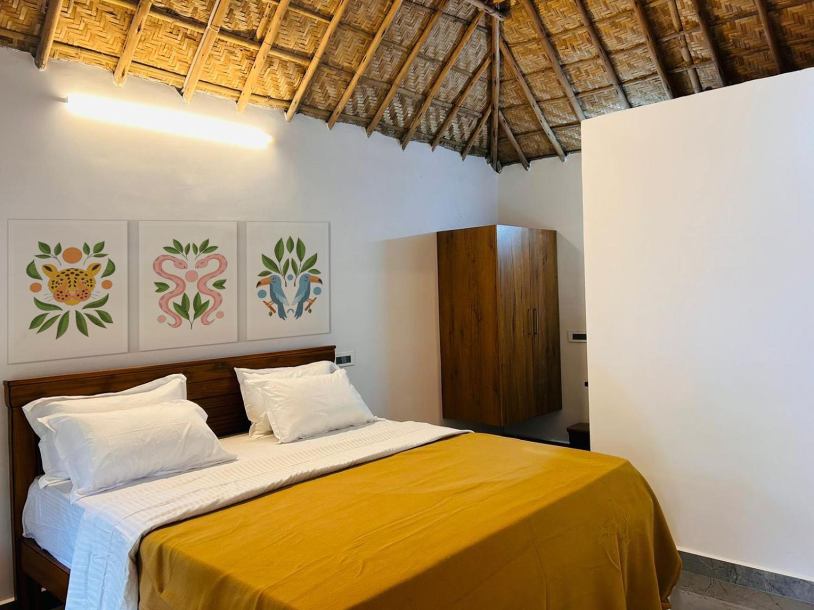 Hampi Village Resort & Tutti Cafe Zewnętrze zdjęcie