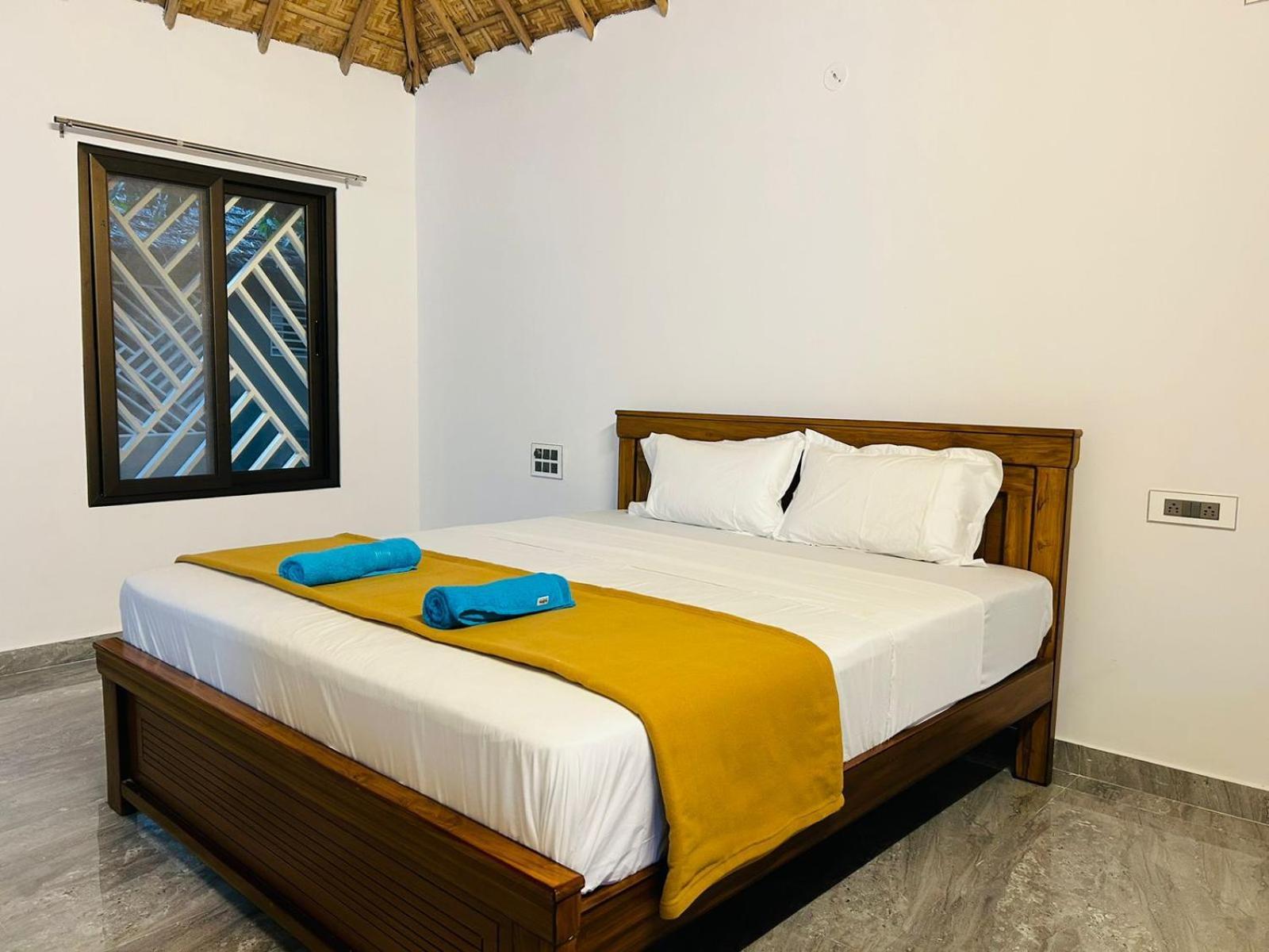 Hampi Village Resort & Tutti Cafe Zewnętrze zdjęcie