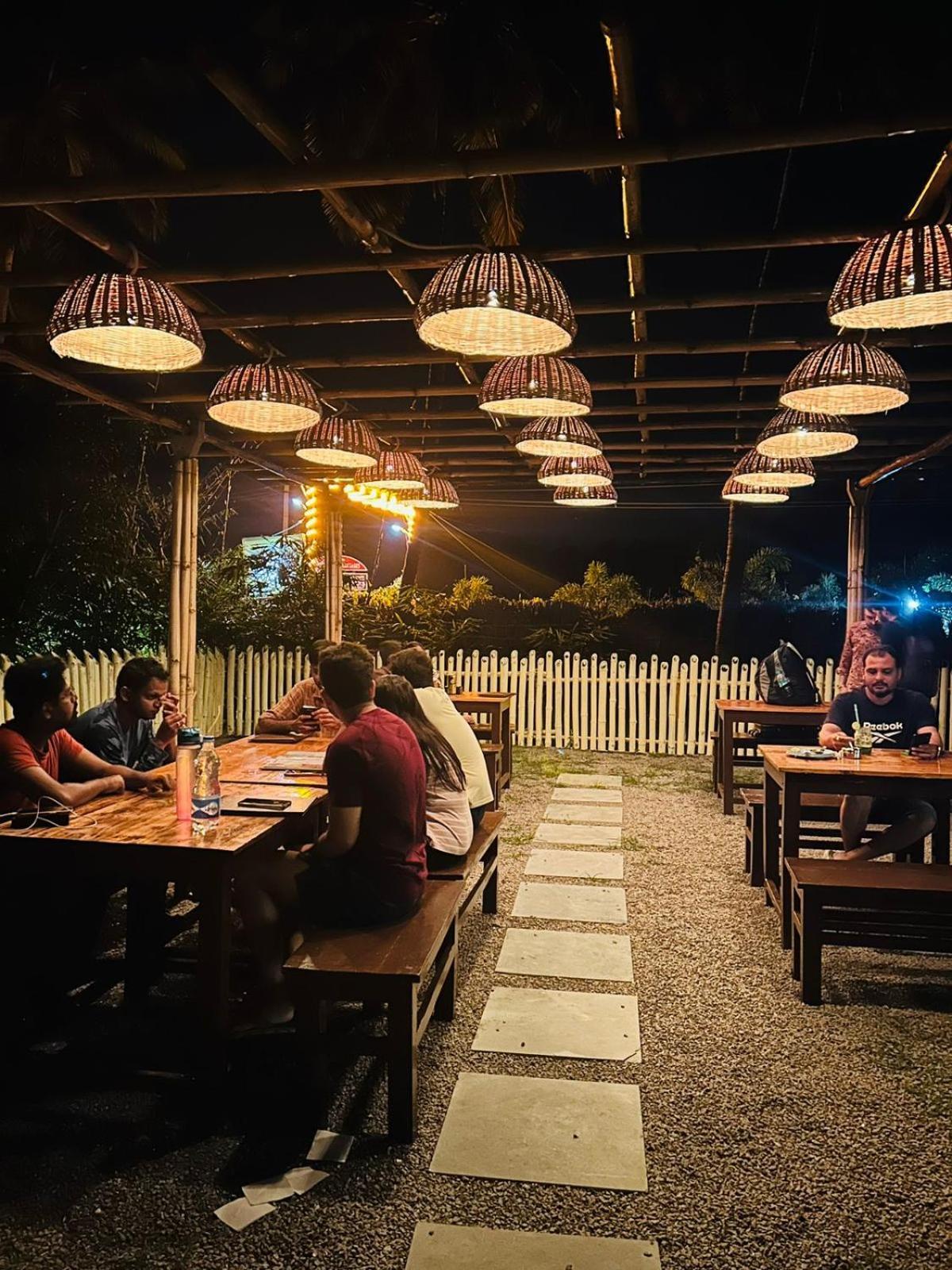 Hampi Village Resort & Tutti Cafe Zewnętrze zdjęcie