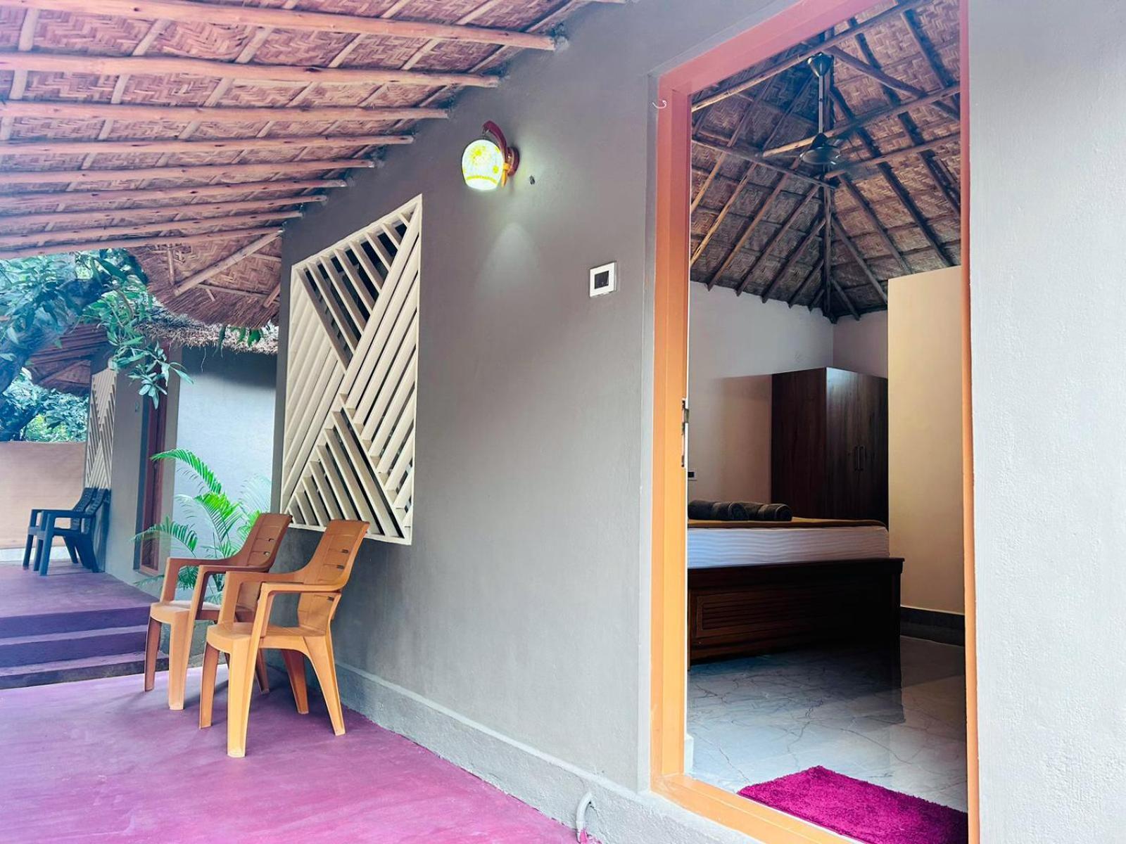 Hampi Village Resort & Tutti Cafe Zewnętrze zdjęcie