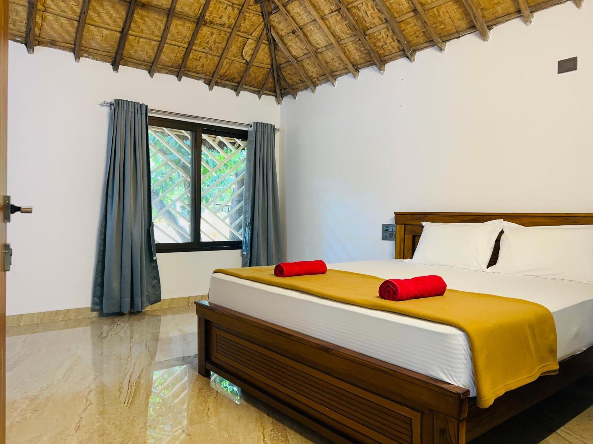 Hampi Village Resort & Tutti Cafe Zewnętrze zdjęcie