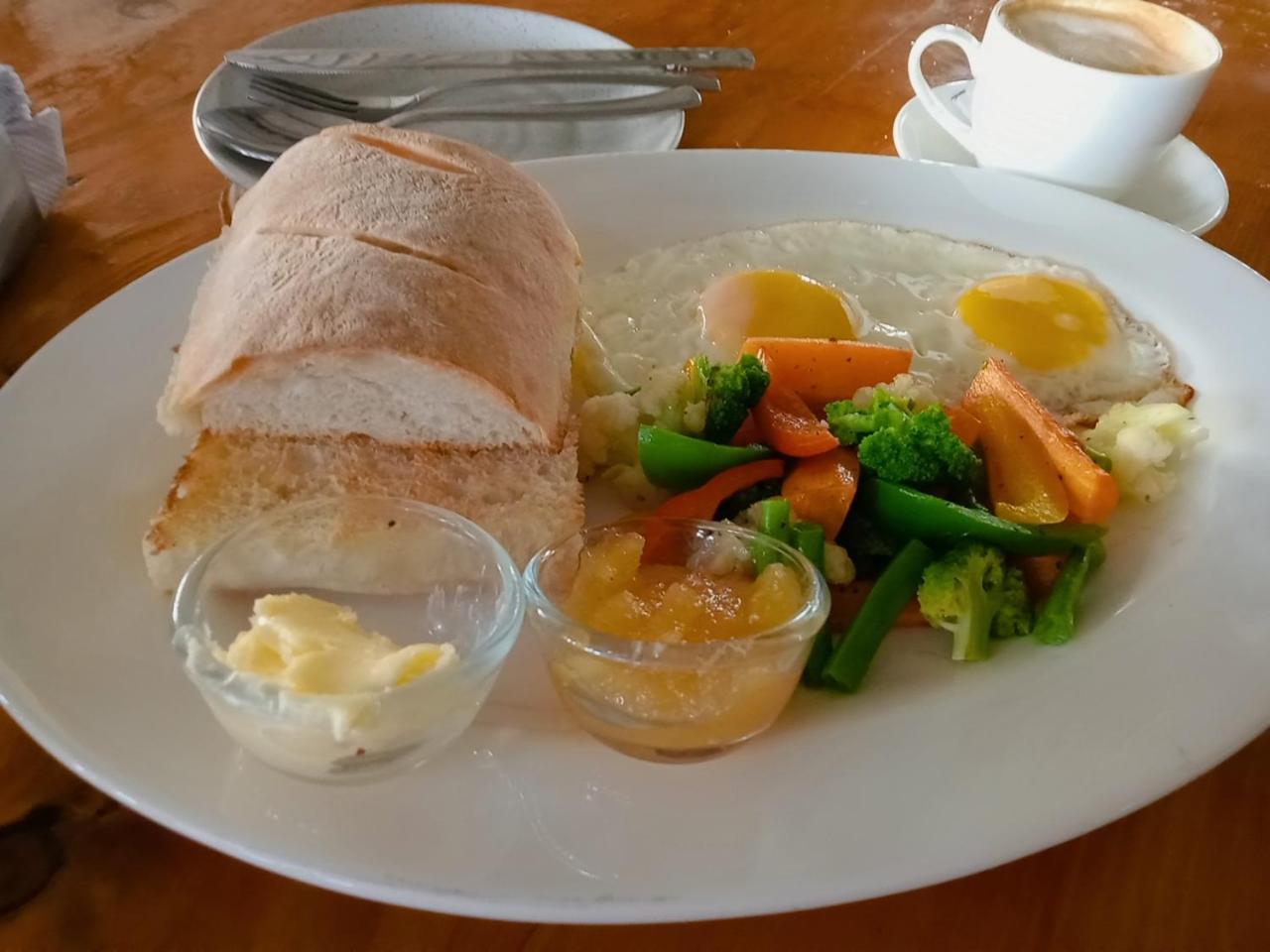 Hampi Village Resort & Tutti Cafe Zewnętrze zdjęcie